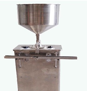 深圳灌裝機/膏體灌裝機/液體灌裝機