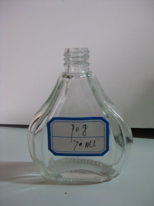 生產(chǎn)香水玻璃瓶，汽車香水瓶，飾品瓶，藥用玻璃瓶廠，油料瓶