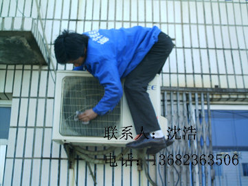 深圳茂華裝飾深圳環(huán)氧地坪_耐磨地坪_環(huán)氧樹脂地坪_金剛砂地坪材料 
