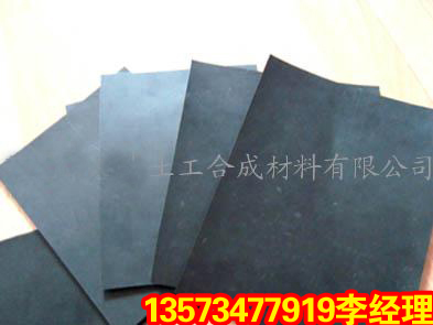 河北短纖土工布/山東宏祥專業(yè)生產(chǎn)土工布/秦皇島短纖土工布