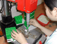 供應(yīng)山西 打火機(jī)散件 打火機(jī)充氣設(shè)備 丁烷氣[0.15送貨上門包回收]