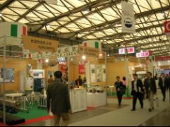 上海的純展覽工廠找日朗展覽上海的展臺搭建那家好？