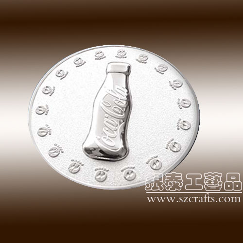 深圳銀泰{zj0}{zh0}的畢業(yè)留念紀(jì)念禮品|校徽鑰匙扣鑰匙牌|湖南銀泰。工藝品有限公司