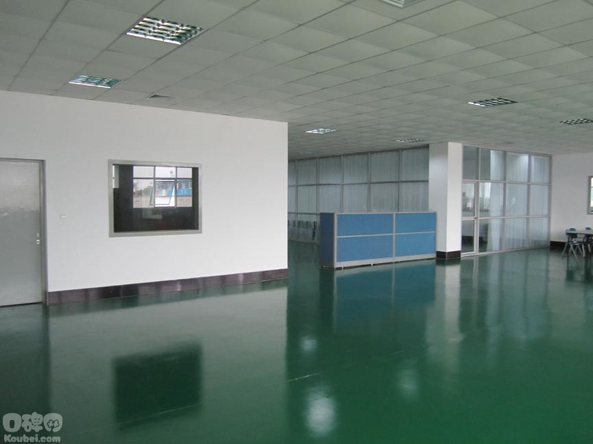 深圳茂華裝飾承接墻面油漆粉刷、舊廠房地板翻新、室內外刷漆、墻面修補