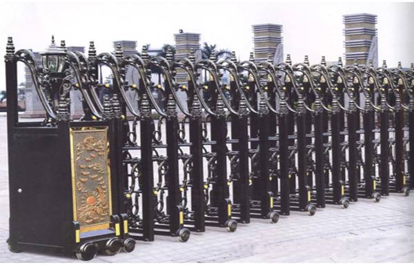 安裝伸縮門、維修伸縮門供應(yīng)、保養(yǎng)伸縮門