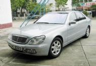 香港機(jī)場到深圳機(jī)場租車，祥達(dá)租車{yl}服務(wù)中港租車，祥達(dá)82605552租車