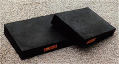 低价出售一批桥梁橡胶支座 质量好价格低