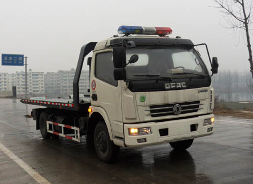 東正專(zhuān)汽生產(chǎn)制造商供應(yīng)道路清障車(chē)一拖二清障車(chē)生產(chǎn)各式專(zhuān)用車(chē)