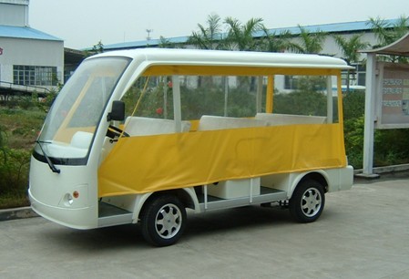 城市旅游觀光車封閉式電動觀光車制造廠四輪電動車生產(chǎn)廠家武漢科榮全封閉式電動觀光車價格