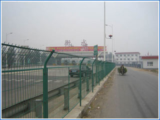 供應(yīng)車間護(hù)欄 ，車間隔離，圍網(wǎng)，倉(cāng)庫(kù)護(hù)欄網(wǎng)