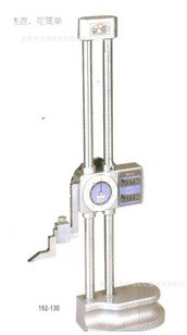 日本三豐192-130數(shù)顯計(jì)數(shù)器型帶表高度尺