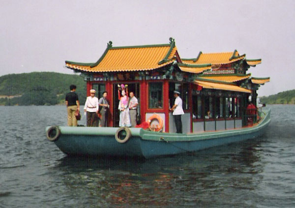 天津環(huán)保畫舫船，天津公園休閑畫舫船，天津畫舫船生產(chǎn)廠家