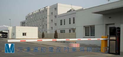 天津快卷門天津邁拓供應優(yōu)質(zhì)快速透明軟門，供應工業(yè)防塵pvc透明卷門天津自動感應門