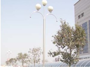 供應304不銹鋼燈桿，山東不銹鋼燈桿廠 