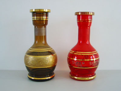 銷售玻璃花瓶，油燈玻璃瓶，玻璃燈罩，大小號(hào)國(guó)際橡棋，生產(chǎn)壓制杯