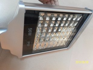 佛山LED路燈外殼     LED道路燈具制作   提供LED燈具開模