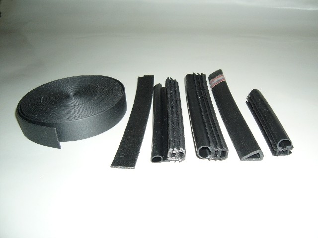 供應(yīng)O型圈油封，骨架油封，耐用的油封，油封報(bào)價(jià)，油封生產(chǎn)