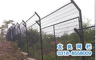 供應重慶勾花護欄網，包塑勾花網 友良護欄