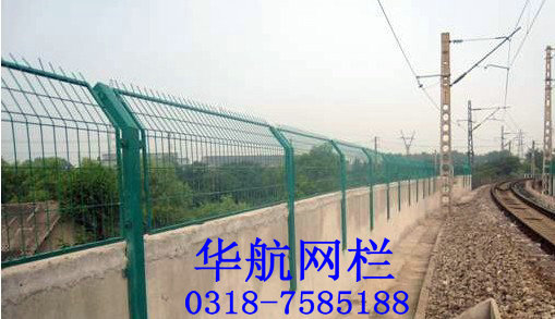 供應(yīng)機(jī)場(chǎng)護(hù)欄網(wǎng)，隔離柵，刀片刺網(wǎng) 華航網(wǎng)欄廠