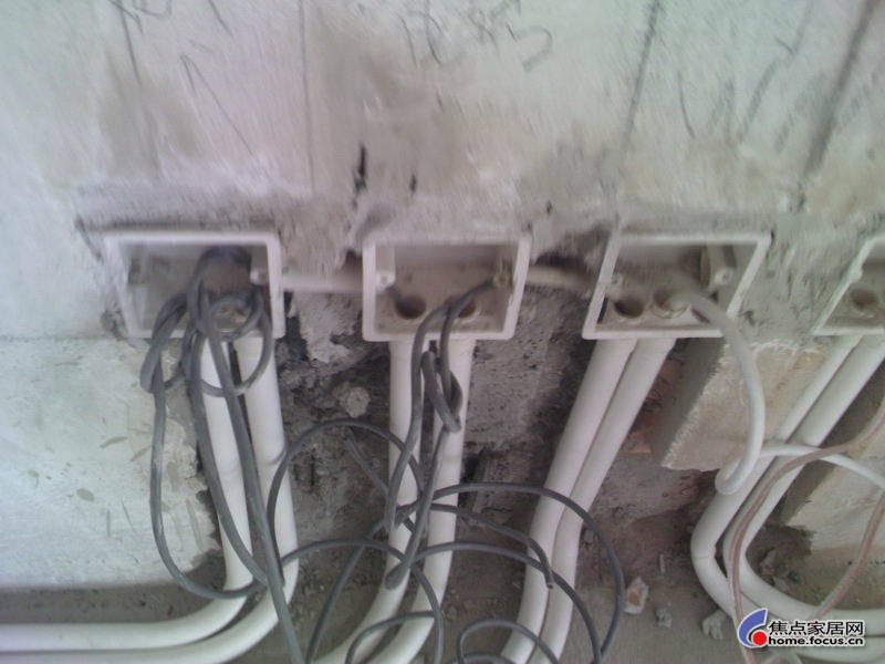 深圳茂華裝飾深圳水電安裝/外墻水管改裝/強(qiáng)弱電安裝/電話網(wǎng)絡(luò)布線