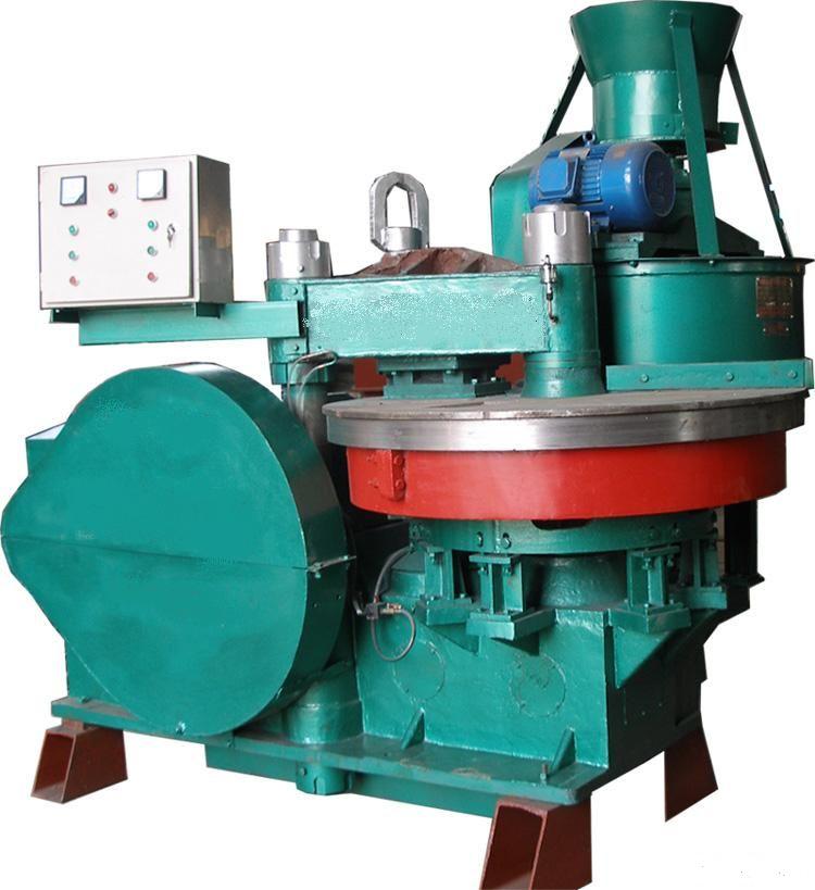 強(qiáng)力壓球機(jī)-2011壓球機(jī)報(bào)價(jià)-河南型煤專(zhuān)業(yè)制造干粉壓球機(jī)-18638685312