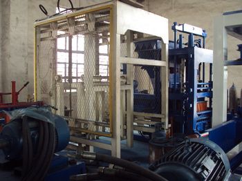 砌塊成型機，全自動免燒磚機，半自動免燒磚機