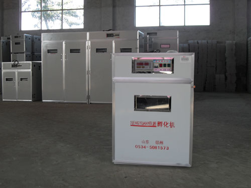 鎮(zhèn)雄山雞孵化機價格，禽蛋卵化機器，不怕停電的孵化設(shè)備，    