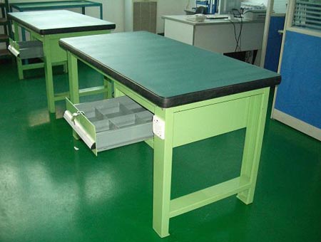 供應(yīng)丹陽 鎮(zhèn)江 訂做鉗工桌、非標工作桌、生產(chǎn)車間工作桌、廠家做模具裝配鉗工桌生產(chǎn)廠家