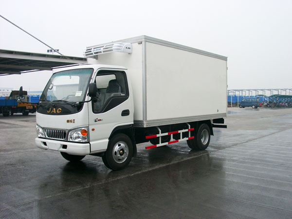 供應(yīng)散裝水泥運(yùn)輸車(chē)