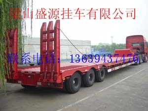 江蘇低平板半掛車，挖掘機專用車