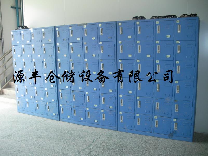 供應(yīng)廠家直銷員工鐵皮鞋柜