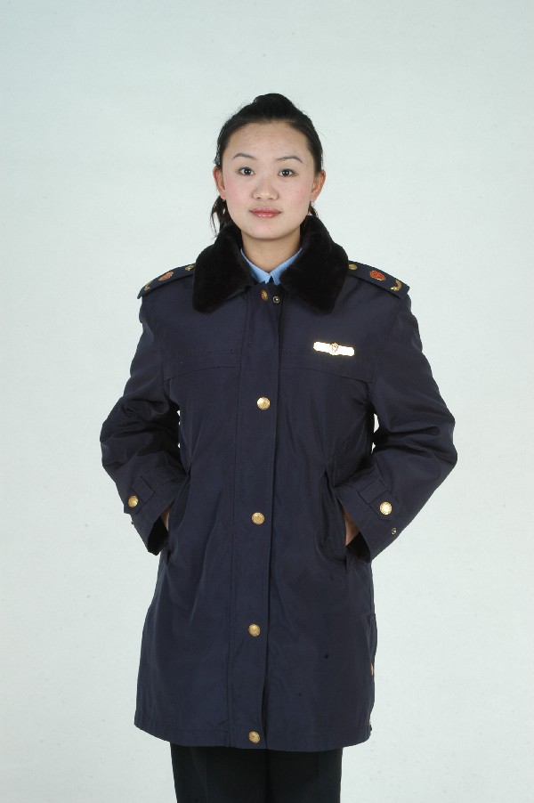 華翼服裝廠提供廣電執法服裝，標志服，標志徽，標志帽。