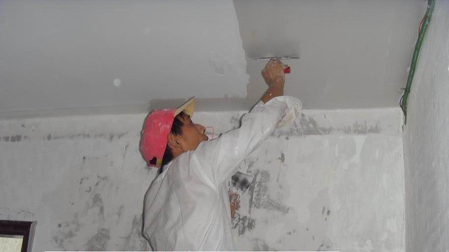 供應(yīng)深圳龍華廠房翻新，龍華墻面粉刷，廠房樓道翻新