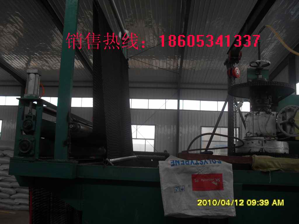 100克長絲土工布/中國{zpy}的長絲土工布找18605341337