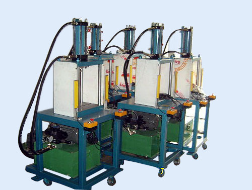 供應河南TYF-1T四柱油壓沖床  銘鏘機械 油壓機