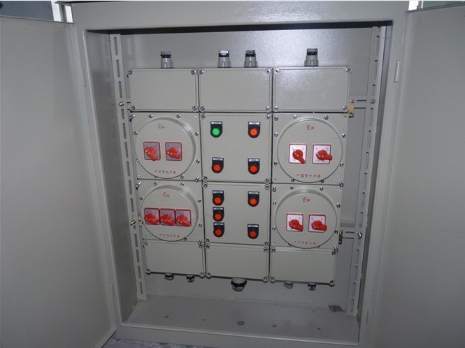 供應防爆油庫專用電控箱，防爆加油站專用電控箱，防爆石油箱