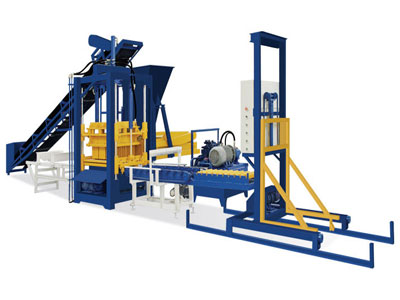 砌塊機采用封閉式皮帶輸送，嚴格控制小料半儲料量
