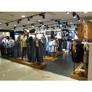 深圳羅湖二手房裝修辦公室裝修店面裝修批灰刷墻石