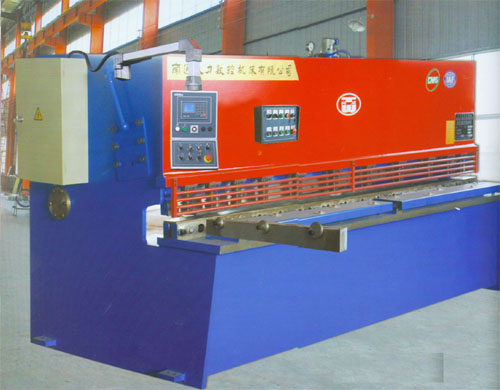 供應(yīng)數(shù)控折彎機(jī)（圖）