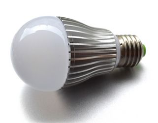 供應(yīng)SMD(3528) LED 軟燈條120燈，30燈，60燈，96燈等?  
