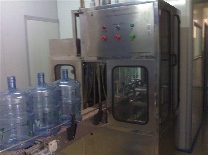 純凈水廠商，純凈水自動灌裝機，純凈水廠家