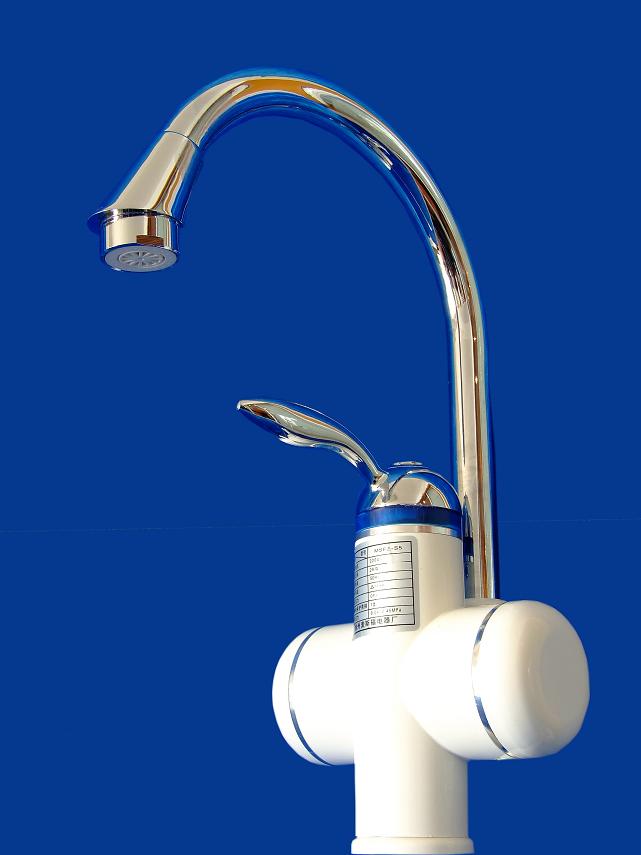 供應格林斯科快速電熱水龍頭，2011創新產品，智能雙溫值得信賴
