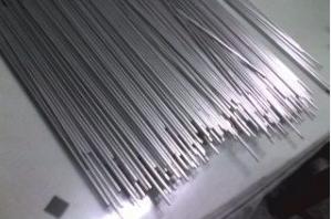 專業毛細不銹鋼管廠家，304特小口徑不銹鋼無縫管.。
