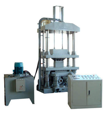 翔鵬機(jī)械廠供應(yīng)耐火材料壓機(jī)，耐火材料油壓機(jī)，合力成型機(jī)油壓機(jī)，液壓激振合力成型機(jī)-TPYZHC-D