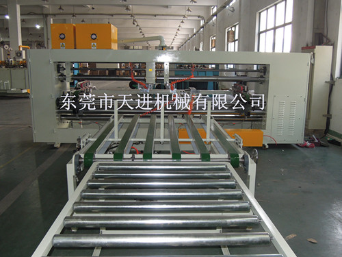 河南釘箱機|河南半自動釘箱機|河南全自動釘箱機|河南紙箱釘箱機|紙釘箱機