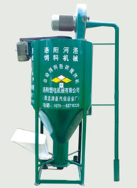 供應飼料機,飼料粉碎機?飼料顆粒機.洛陽塑公司?