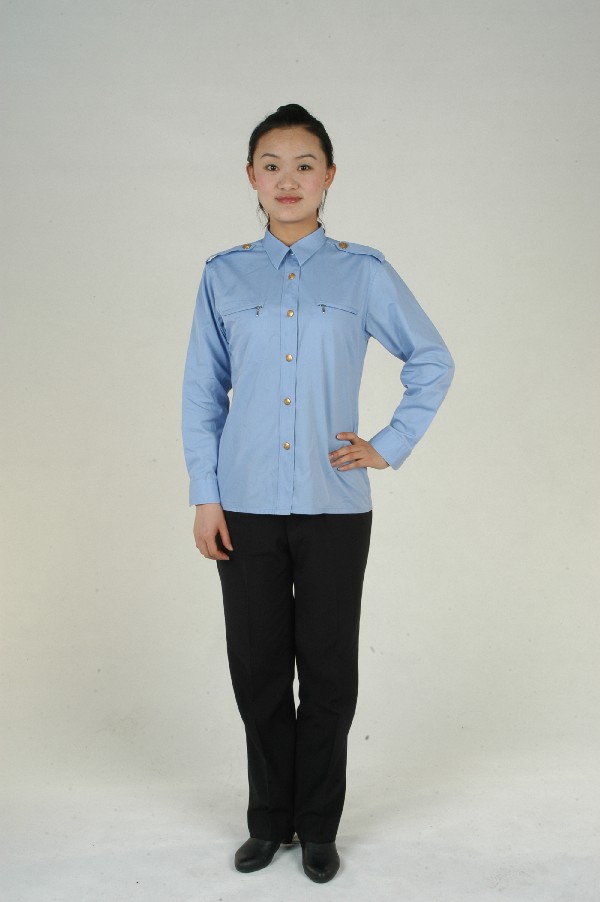 {zh0}的標(biāo)志服廠？陽谷華翼標(biāo)志服裝廠供應(yīng)新式房地標(biāo)志服裝。