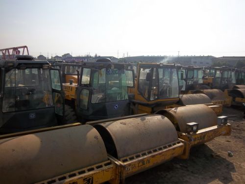 陜西20噸二手壓路機《徐工2手振動壓路機》推心置腹