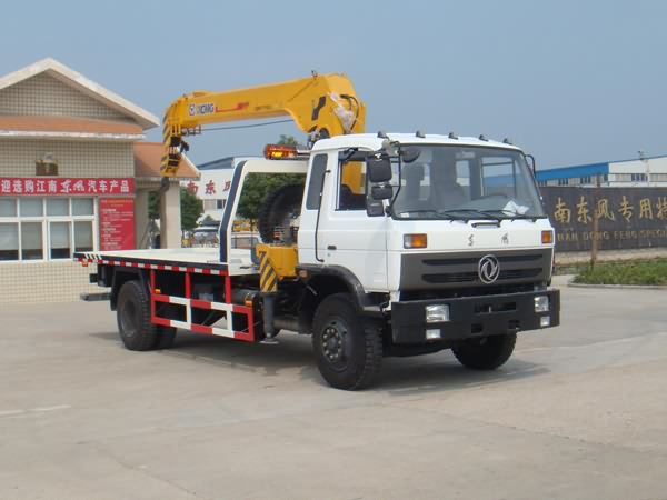 湖北江南專用特種汽車廠價(jià)銷售道路清障車 東風(fēng)道路清障車 多功能清障車 平板道路清障車www.jndflw.com