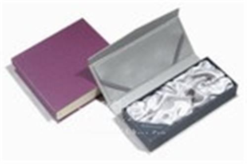 飞梵纸品专业供应深圳天地盒 精装盒 工艺品包装盒 宣传画册 礼品盒 饰品盒等，精美动人 xxxx